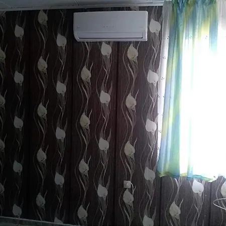 بيت ضيافة Homely Bungalow Fro 2 Or 3 Persons 3*